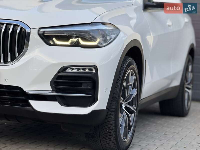 Позашляховик / Кросовер BMW X5 2021 в Стрию