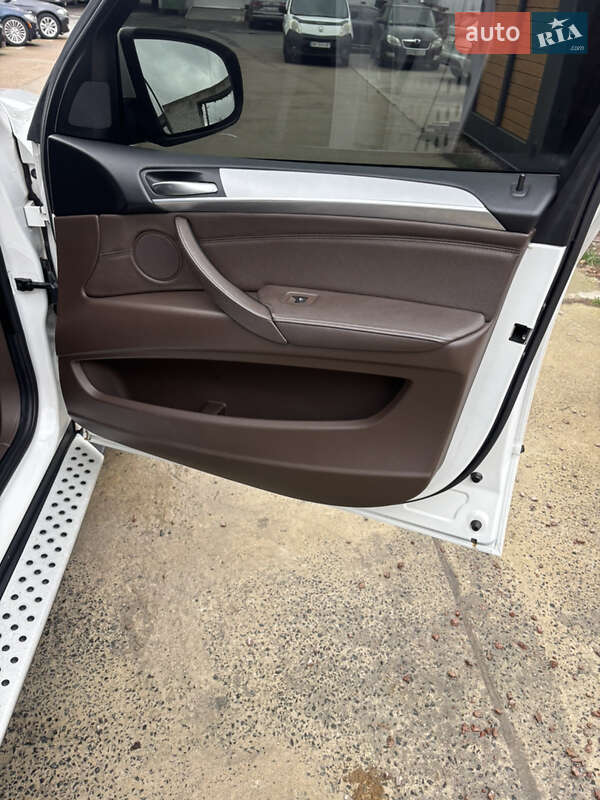 Внедорожник / Кроссовер BMW X5 2008 в Житомире