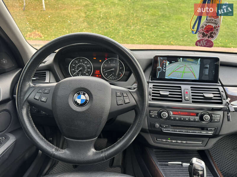 Внедорожник / Кроссовер BMW X5 2012 в Киеве