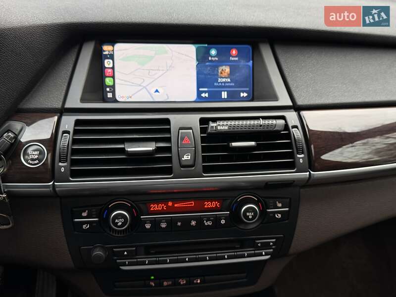 Внедорожник / Кроссовер BMW X5 2011 в Черновцах