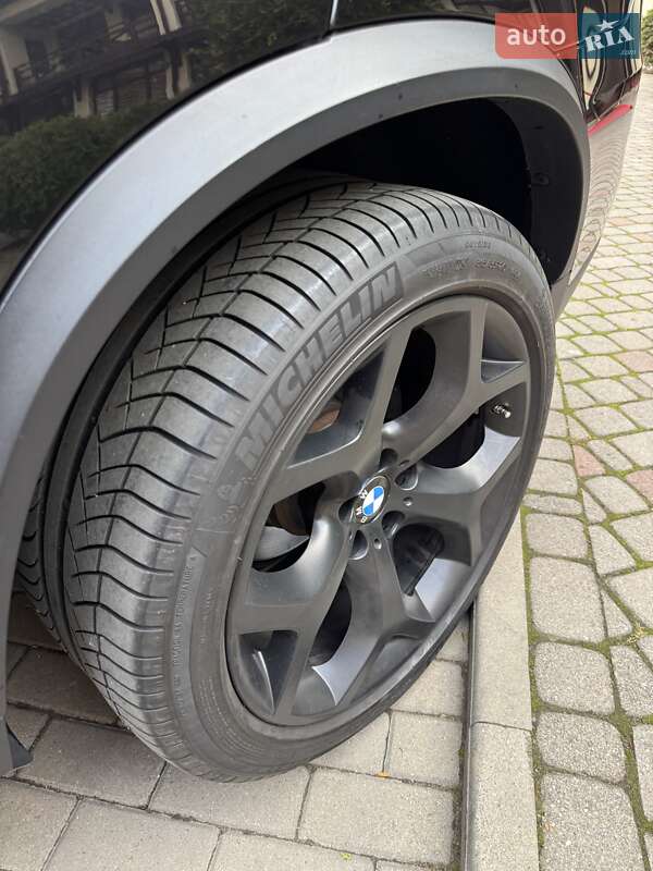 Внедорожник / Кроссовер BMW X5 2011 в Черновцах