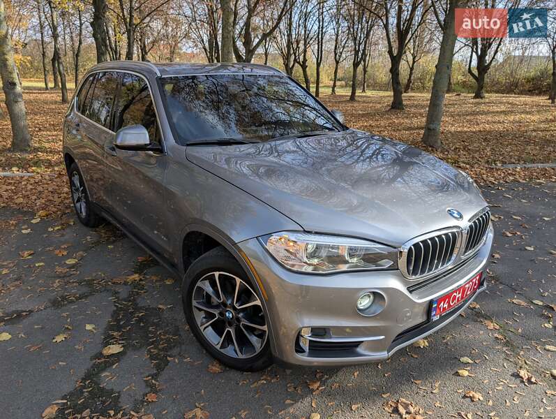 Позашляховик / Кросовер BMW X5 2017 в Луцьку
