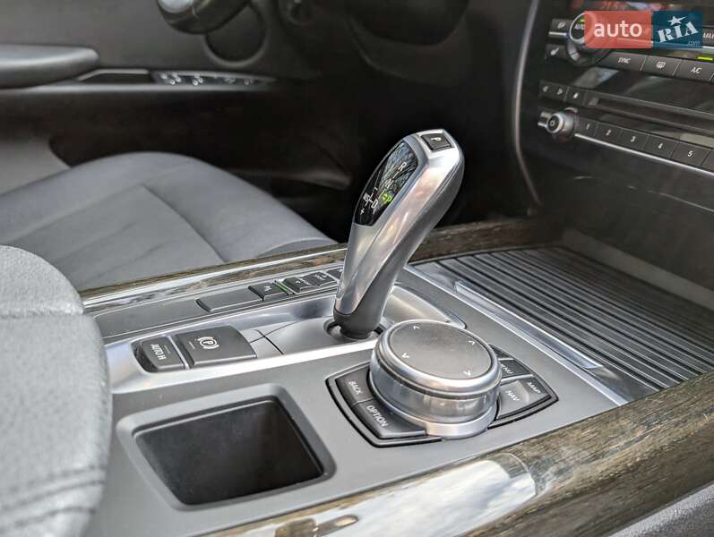 Позашляховик / Кросовер BMW X5 2017 в Луцьку