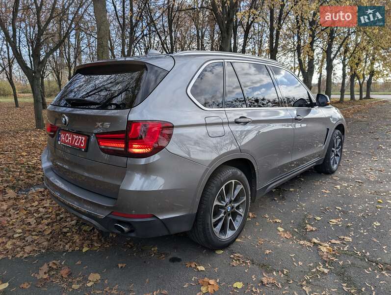 Позашляховик / Кросовер BMW X5 2017 в Луцьку