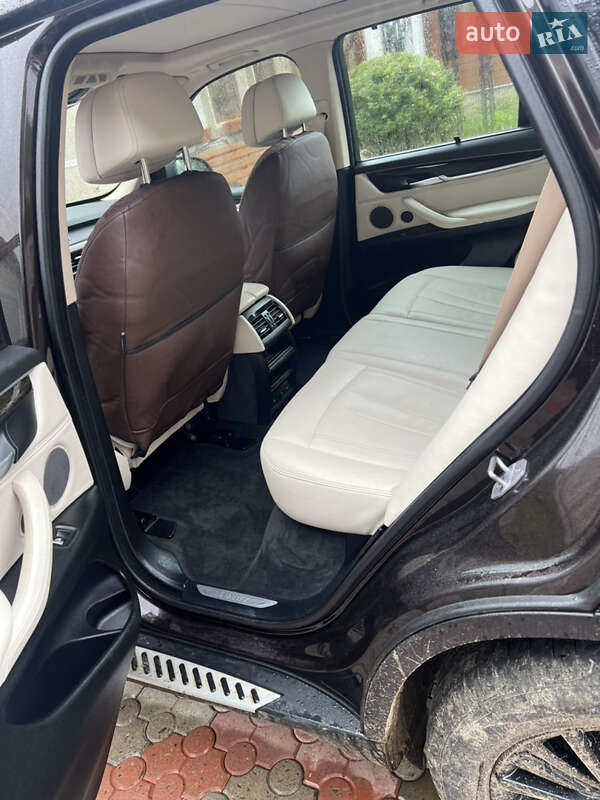 Внедорожник / Кроссовер BMW X5 2015 в Косове