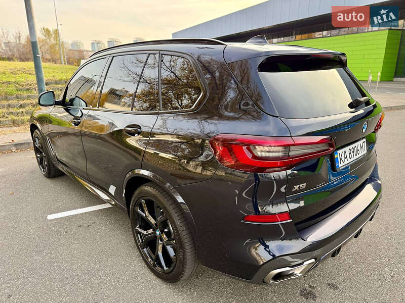 Внедорожник / Кроссовер BMW X5 2022 в Киеве
