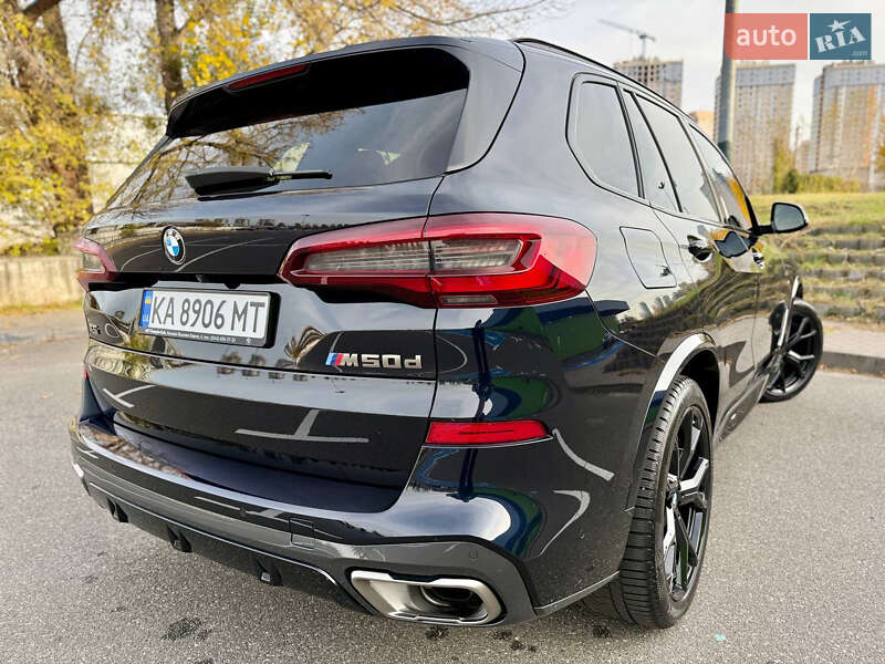 Внедорожник / Кроссовер BMW X5 2022 в Киеве