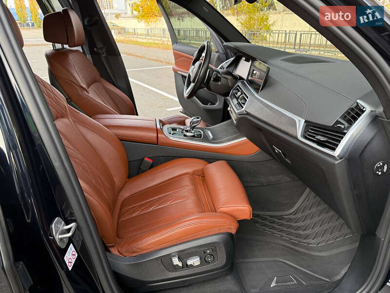 Внедорожник / Кроссовер BMW X5 2022 в Киеве