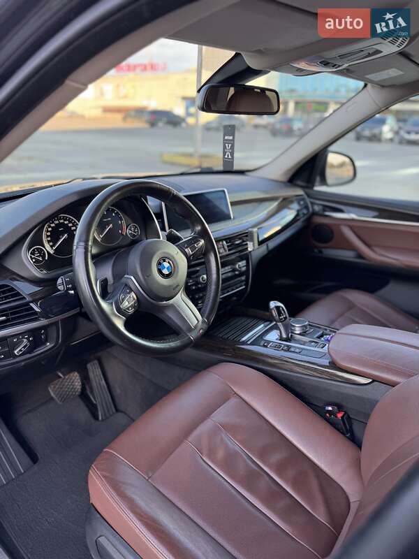 Внедорожник / Кроссовер BMW X5 2018 в Черновцах