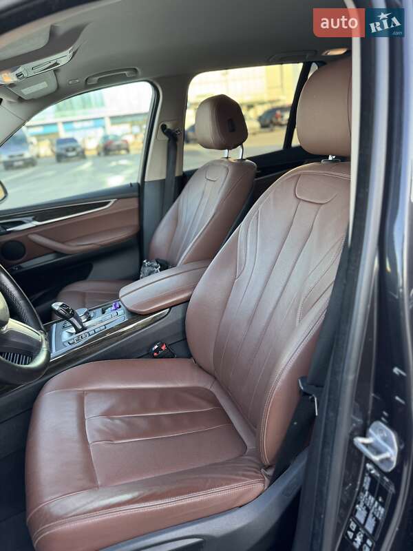 Внедорожник / Кроссовер BMW X5 2018 в Черновцах