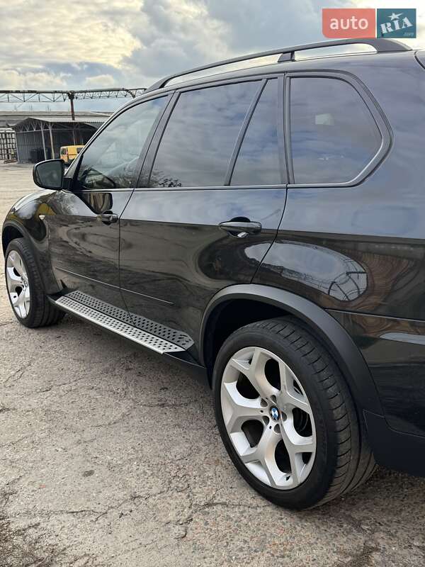 Внедорожник / Кроссовер BMW X5 2011 в Запорожье