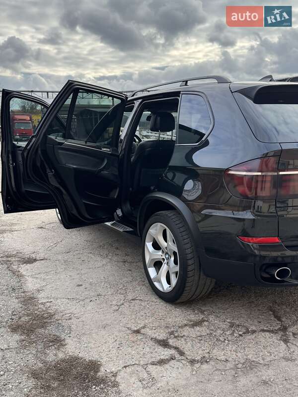 Внедорожник / Кроссовер BMW X5 2011 в Запорожье
