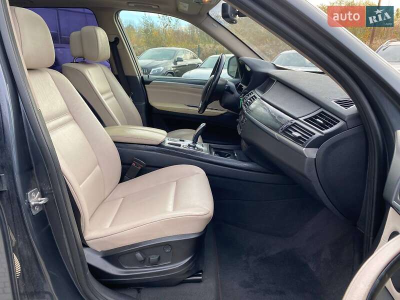 Позашляховик / Кросовер BMW X5 2012 в Львові