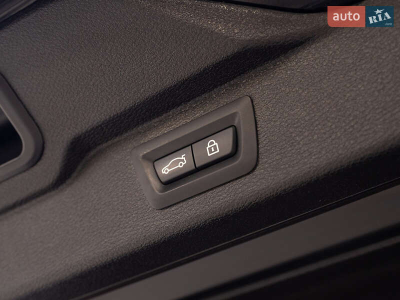 Внедорожник / Кроссовер BMW X5 2017 в Одессе