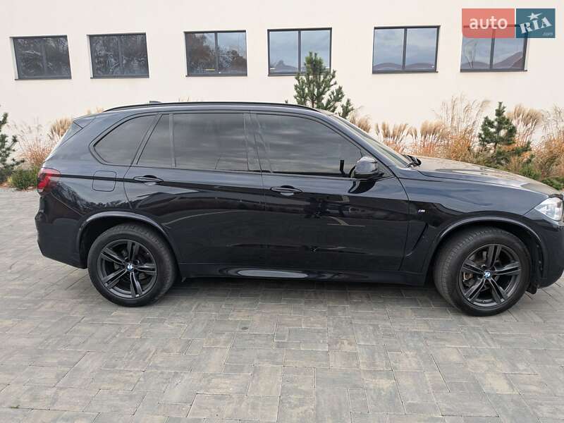 Позашляховик / Кросовер BMW X5 2016 в Луцьку