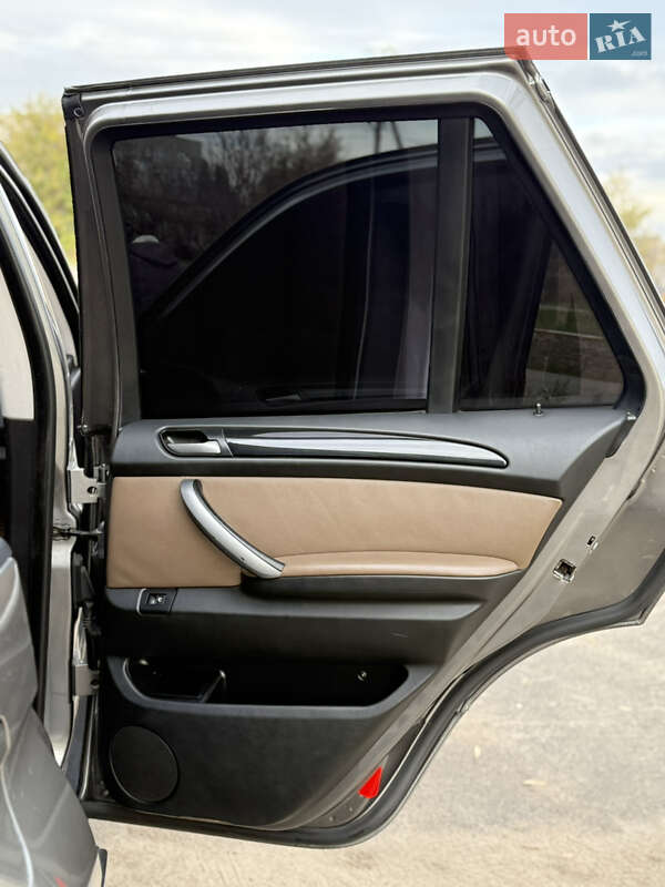 Внедорожник / Кроссовер BMW X5 2004 в Вознесенске