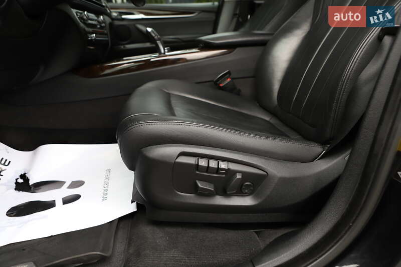 Внедорожник / Кроссовер BMW X5 2016 в Дрогобыче