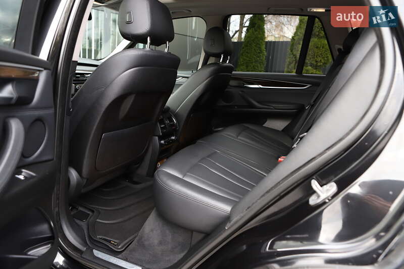 Внедорожник / Кроссовер BMW X5 2016 в Дрогобыче