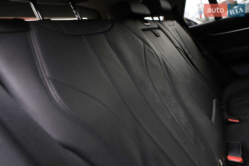 Внедорожник / Кроссовер BMW X5 2016 в Дрогобыче