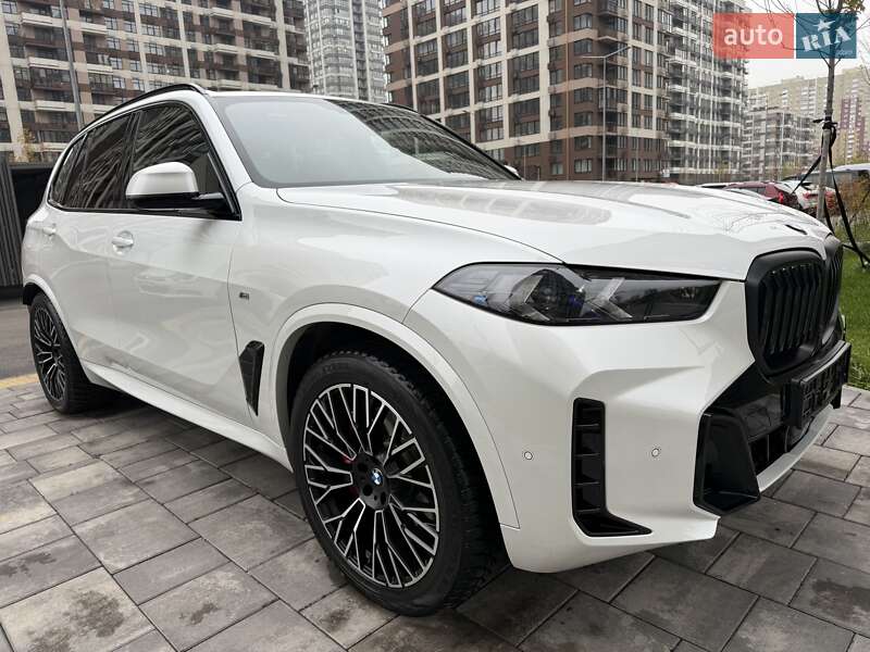 Внедорожник / Кроссовер BMW X5 2023 в Киеве