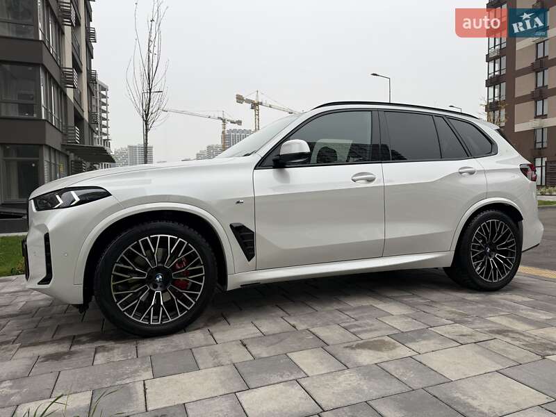 Внедорожник / Кроссовер BMW X5 2023 в Киеве