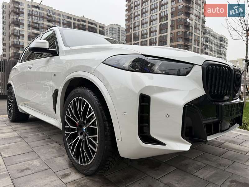 Внедорожник / Кроссовер BMW X5 2023 в Киеве