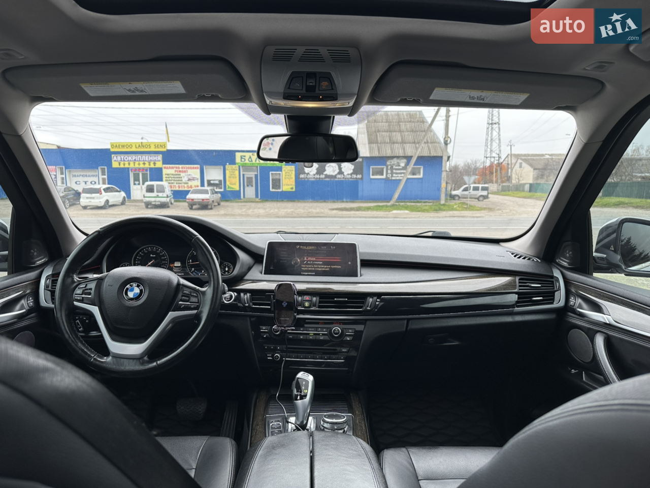 Продається повністю обслужене авто, з гарною комплектацією! Торг!

Без пошкоджень, абсолютно цілий!!!

1 тис. назад: 
-зроблене велике ТО за регламентом
(Заменені цепи грм, масляний насос)
-повністю обслужена паливна система 
(Всі форсунки були на стенді)

-Перероблені повороти під оригінал Європу
-Чіпована Stage1-380 к.с
-Нові коври м

Авто з дуже гарною наборною комплектацією, що робить його приємним та практичним в використанні))
А саме
-Підігрів рульового колеса (кермо)
-Панорамний дах
-Доводчики дверей
-Повна електронна панель приладів
-Декоративне освітлення салону з можливістю змінити колір підсвітки
-Без ключовий доступ
-Покращена музика Harman Kardon
-Камери 360
-Проекція на скло

-Інтелектуальна безпека:
-адаптивний круїз контроль 
-попередження про пішоходів вдень
-сигнал зʼїзду зі смуги
-сигнал при зміни полоси(контроль сліпих зон)

-Можливість зміни режиму поїздки:
-Sport
-Comfort 
-Eco Pro

За додатковою інформацією звертайтеся за номером:
**********
