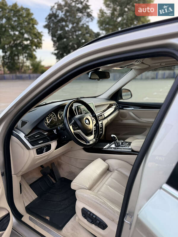 Внедорожник / Кроссовер BMW X5 2015 в Тернополе