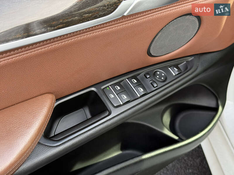 Позашляховик / Кросовер BMW X5 2015 в Хусті