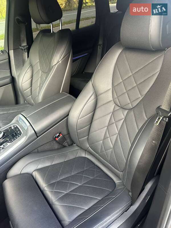 Внедорожник / Кроссовер BMW X5 2022 в Хмельницком