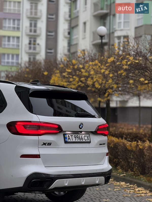 Внедорожник / Кроссовер BMW X5 2022 в Ивано-Франковске