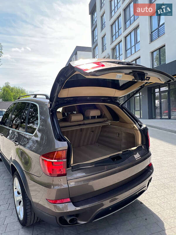 Внедорожник / Кроссовер BMW X5 2010 в Новояворовске фото 2 Внедорожник / Кроссовер BMW X5 2010 в Новояворовске