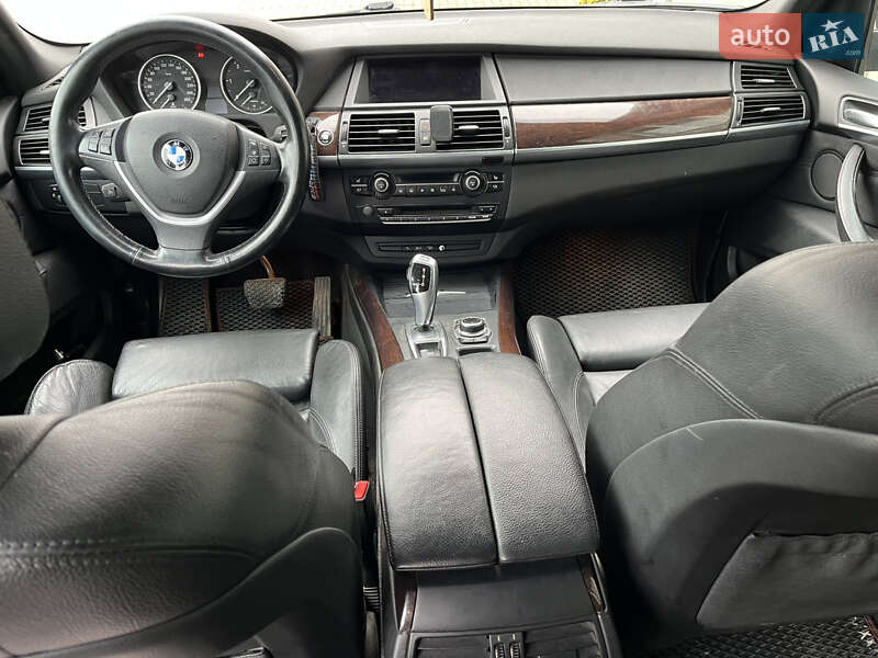 Внедорожник / Кроссовер BMW X5 2012 в Бучаче