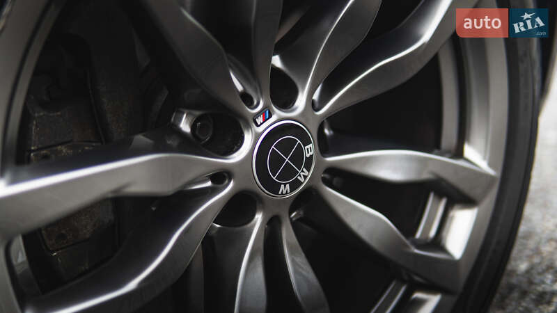 Внедорожник / Кроссовер BMW X5 2012 в Львове