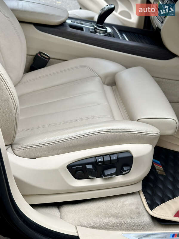 Внедорожник / Кроссовер BMW X5 2013 в Киеве