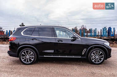 Внедорожник / Кроссовер BMW X5 2019 в Киеве