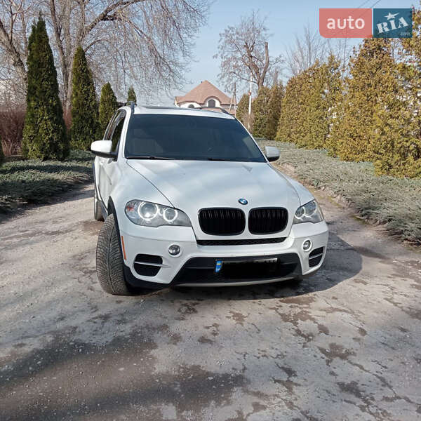 Внедорожник / Кроссовер BMW X5 2012 в Киеве