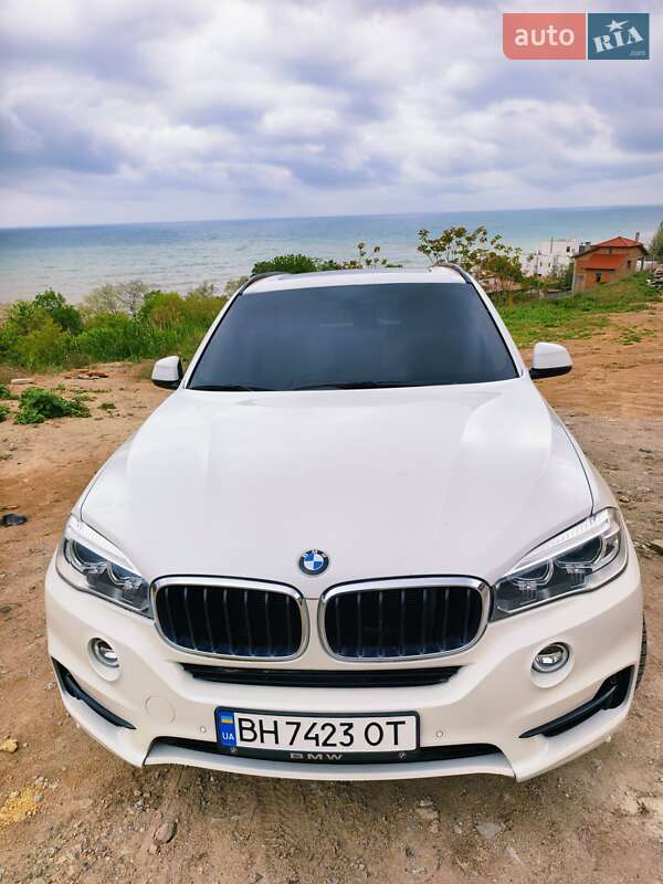 Внедорожник / Кроссовер BMW X5 2015 в Одессе
