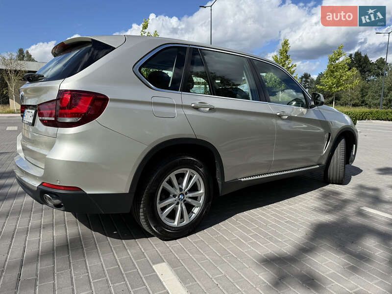 Позашляховик / Кросовер BMW X5 2016 в Ірпені