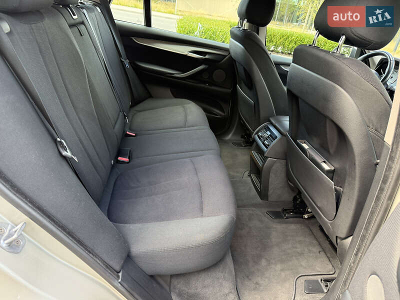 Позашляховик / Кросовер BMW X5 2016 в Ірпені