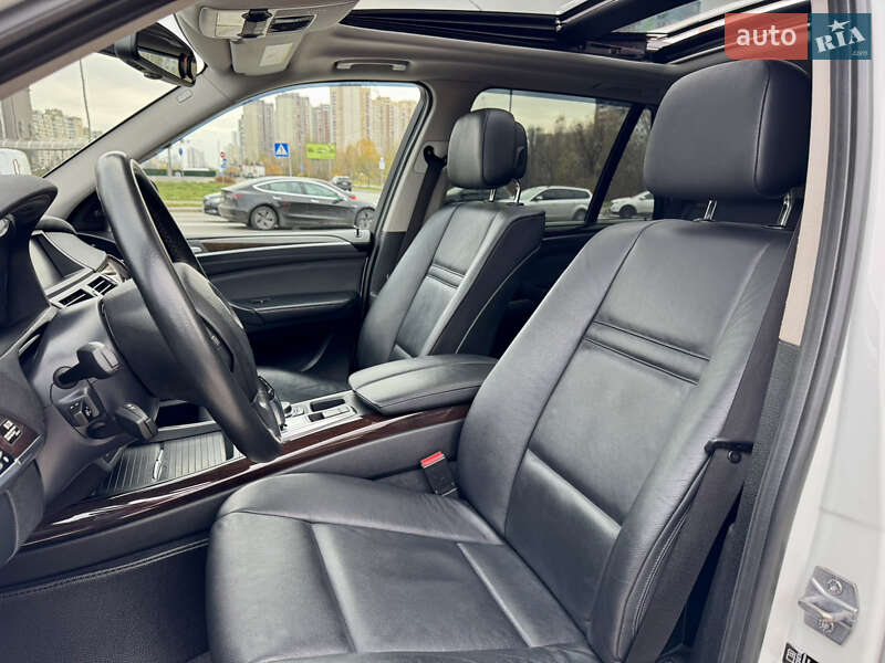 Внедорожник / Кроссовер BMW X5 2013 в Киеве