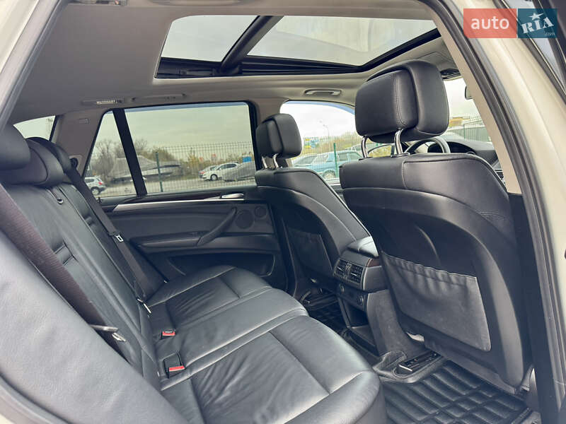 Внедорожник / Кроссовер BMW X5 2013 в Киеве