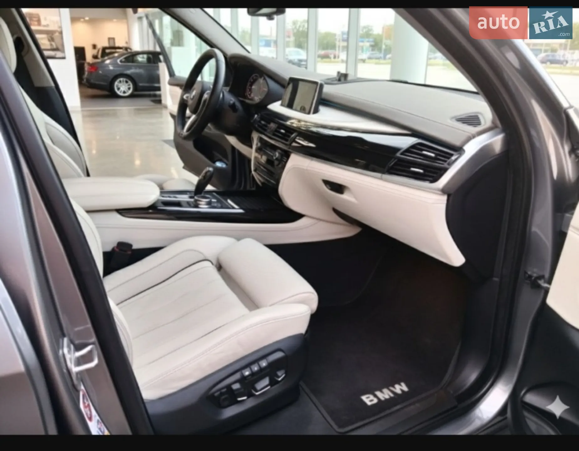 2017 BMW X5 - мініатюра 12