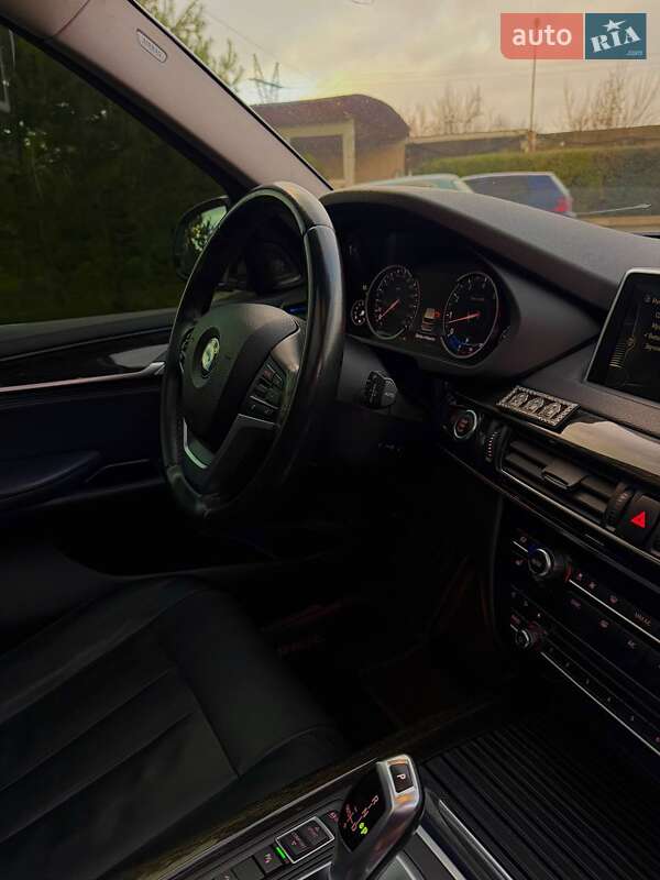 Внедорожник / Кроссовер BMW X5 2016 в Днепре