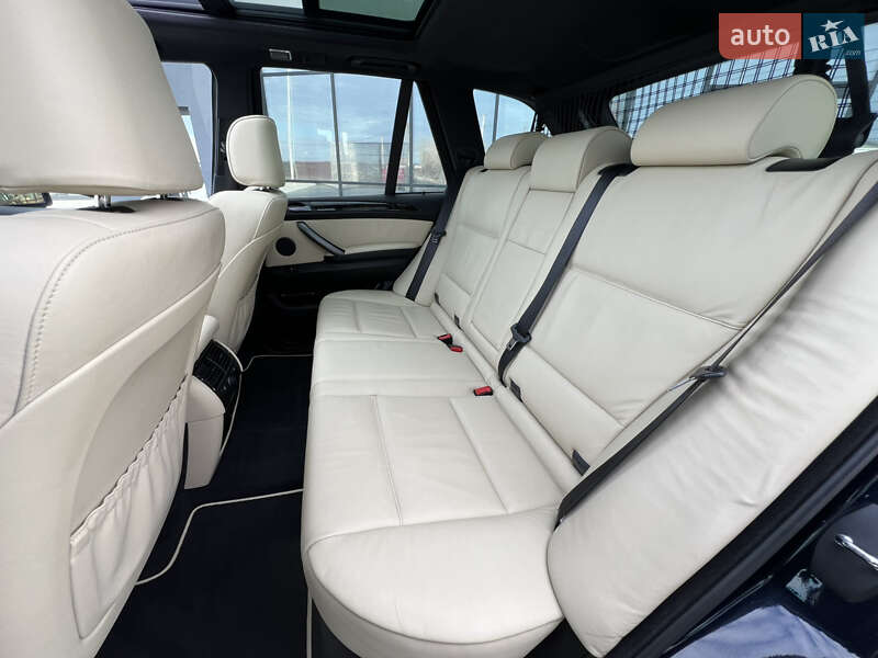 Внедорожник / Кроссовер BMW X5 2005 в Ивано-Франковске