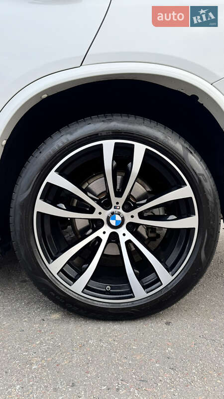 Внедорожник / Кроссовер BMW X5 2016 в Киеве
