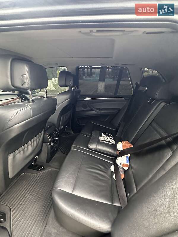 Внедорожник / Кроссовер BMW X5 2011 в Подольске