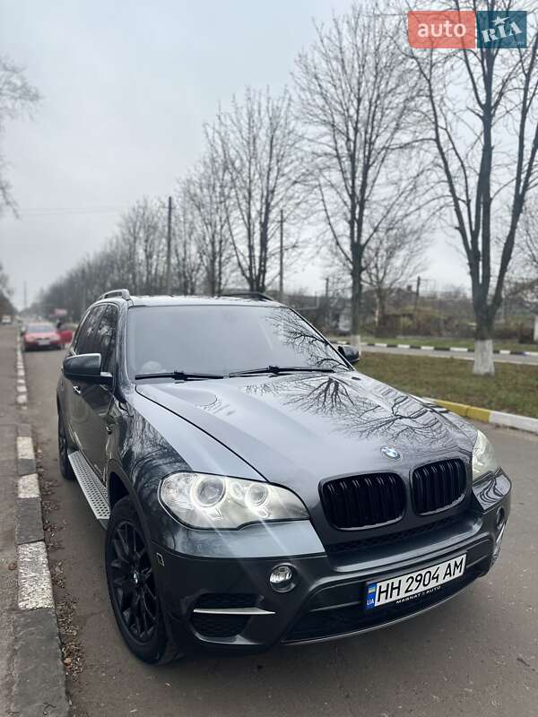 Внедорожник / Кроссовер BMW X5 2011 в Подольске
