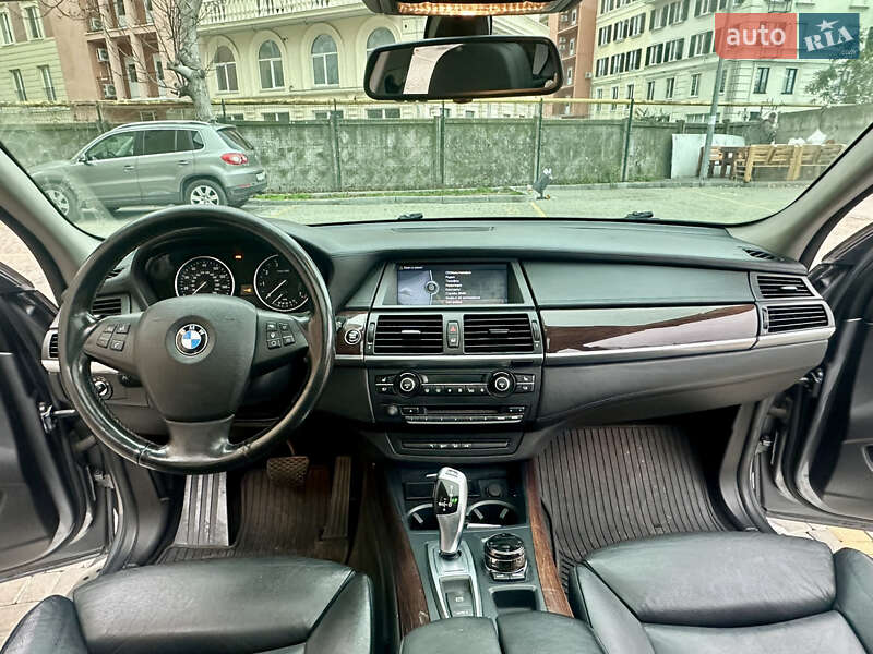 Внедорожник / Кроссовер BMW X5 2009 в Одессе