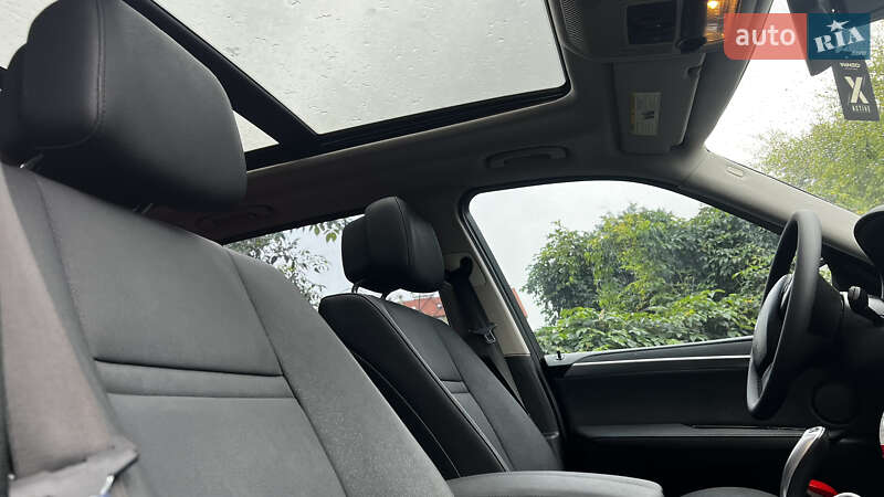 Внедорожник / Кроссовер BMW X5 2012 в Львове